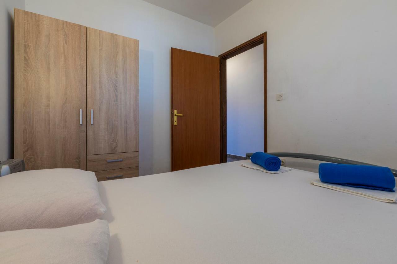 Apartmani Milan Crikvenica Luaran gambar